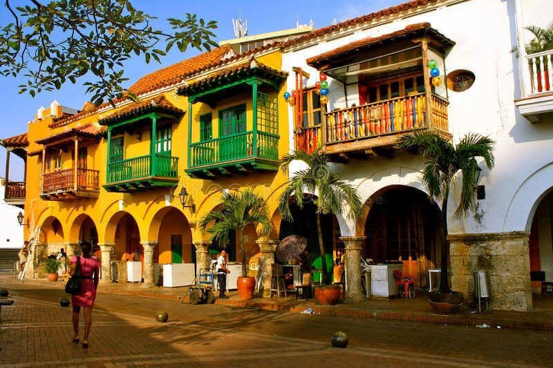 Doing Business in Colombia – Foreign Branch Office vs Independent / Local Company