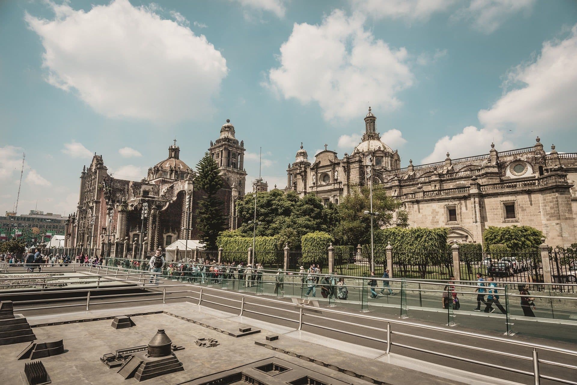 Find a Good Corporate Lawyer in Mexico