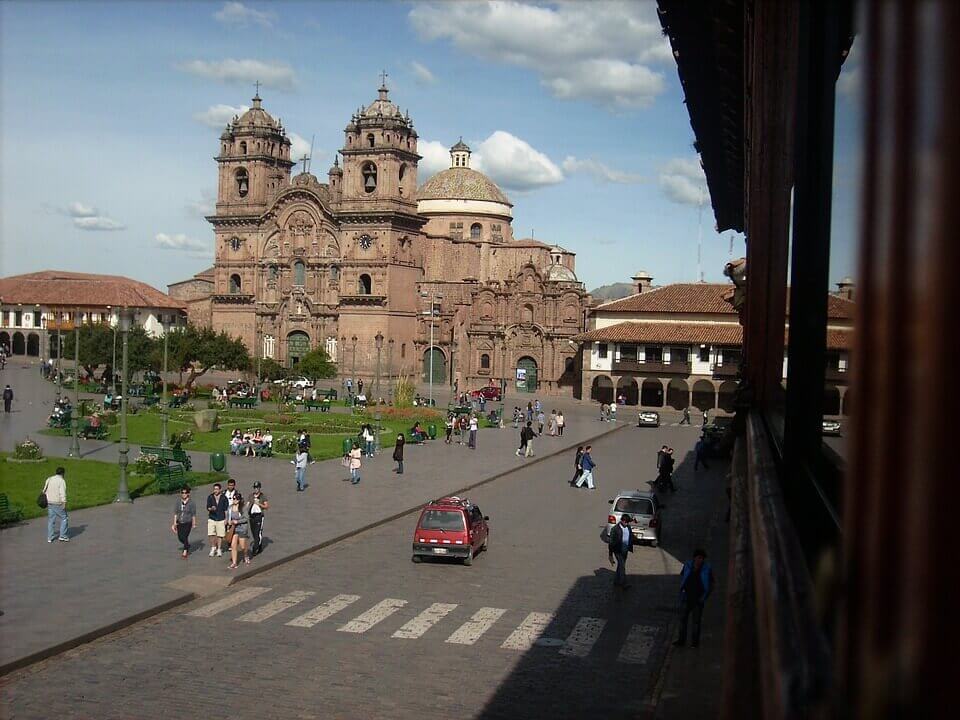Tasa Anual Extranjería Perú