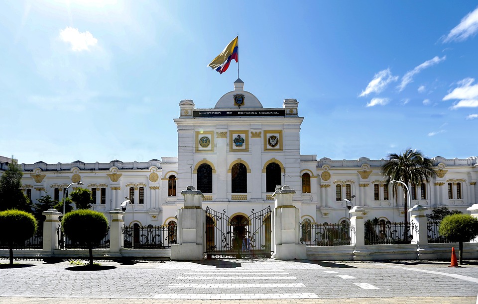 formar una ONG en Ecuador
Ministero de Defensa, Quito Ecuador