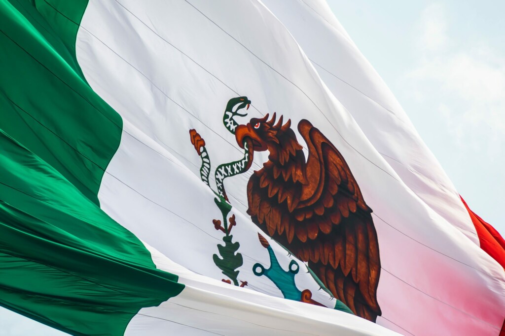 la bandera de México, iniciar und negocio en México