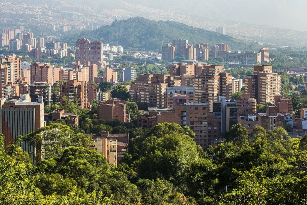 Vista aérea da cidade de Medellín, na Colômbia