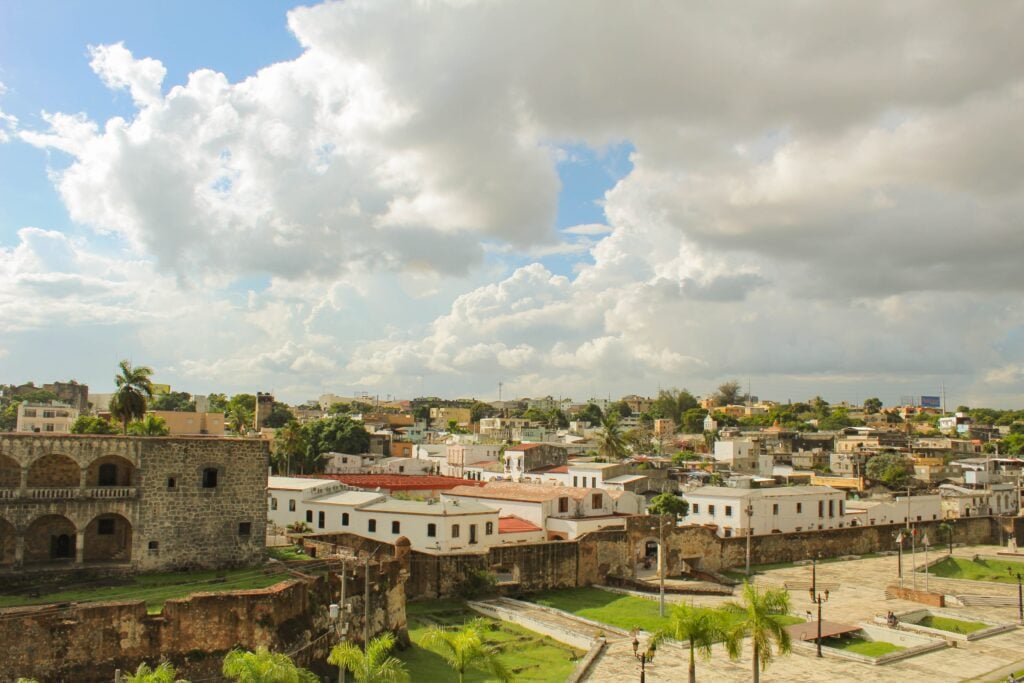 Aerial view of Santo Domingo, city where companies looking for a corporate lawyer in the Dominican Republic are established.