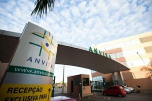 ANVISA es la Agencia Reguladora de Salud para el registro de productos en Brasil