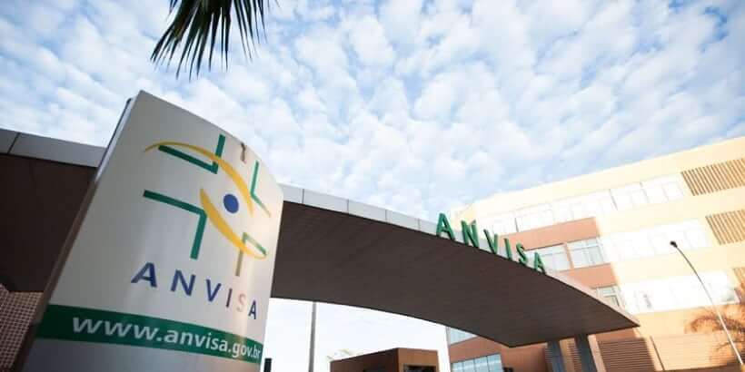 ANVISA, agência reguladora sanitária brasileira, onde os produtos são registrados no Brasil.
