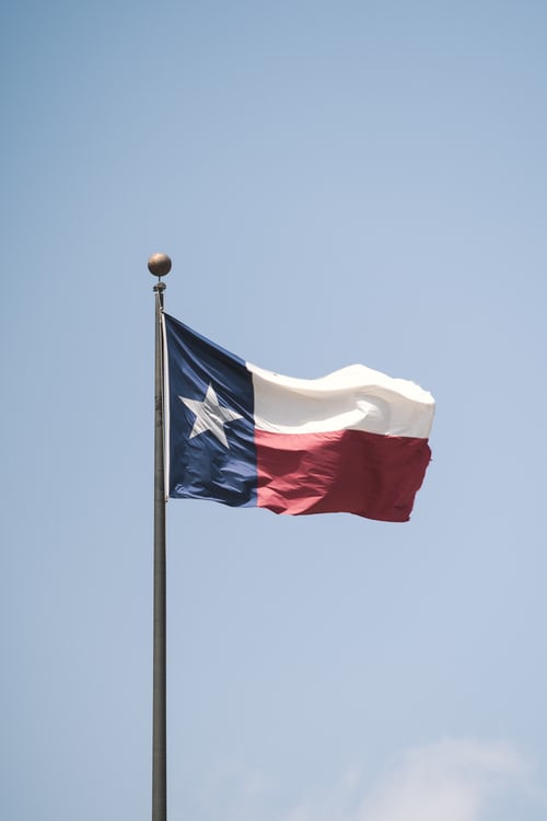 A photo of the flag of Chile, where a new law provides benefits to SMEs