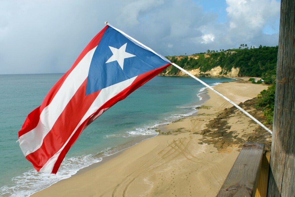 Bandera de Puerto Rico formacion de empresa