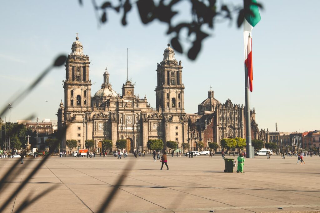 Una imagen de la Catedral Metropolitana de la Ciudad de México para acompañar el artículo de PTU en México