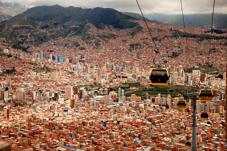 La Paz en Bolivia, donde puede querer entender los requisitos de facturación para una empresa extranjera