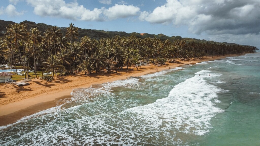 A photo of a beach in the Dominican Republic, one of the three countries that make up the Caribbean Triangle