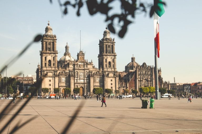 Metropolitan Cathedral of Mexico City main image Mexico work visa article