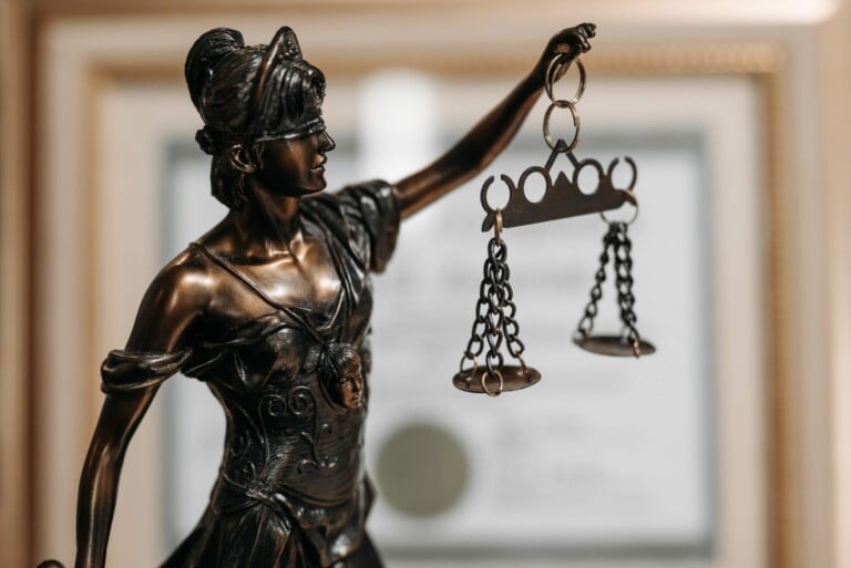 A lady justice statue, main image for employment law in the Dominican Republic article