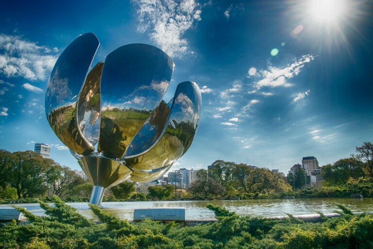 Sotck photo of Floralis Generica sculpture in Buenos Aires for article on results of a BLH survey on outsourcing in Latin America