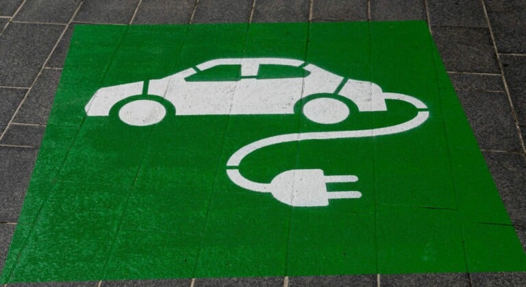 Stock image for article on new law promoting electric transport and sustainability in Panama