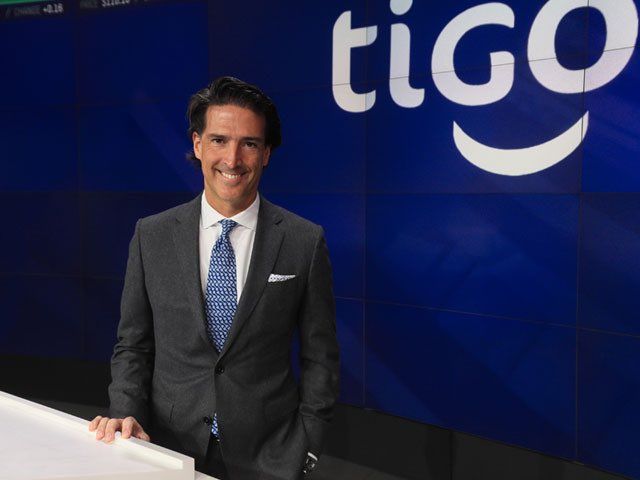 Foto del Director General de Millicom, Mauricio Ramos, para un artículo sobre la inversión extranjera en Gautemala.
